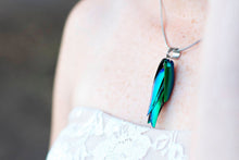Load image into Gallery viewer, Real Beetle Wing Necklace