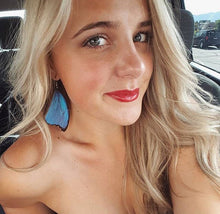 Load image into Gallery viewer, (LARGE SIZE) Real Blue Morpho Butterfly Wing Earrings