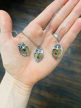 Load image into Gallery viewer, Real Butterfly Wing Owl Matching Set
