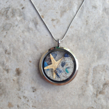 Floating locket, alternate view