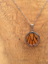 Load image into Gallery viewer, Monarch Butterfly Wing Circle Pendant Necklace - Monarch Hindwing
