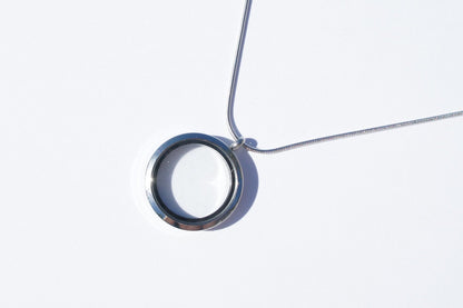 Floating locket, additional view