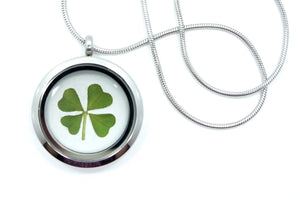 Real Four Leaf Clover Pendant Necklace